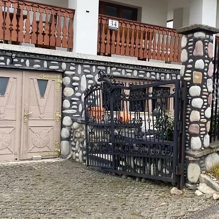 Zbojnicka Kotelnica Lägenhet *